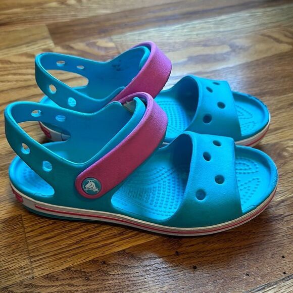 Girls Kids Crocs Sandal Summer Shoe Open Toe C 12 - Picture 1 of 7